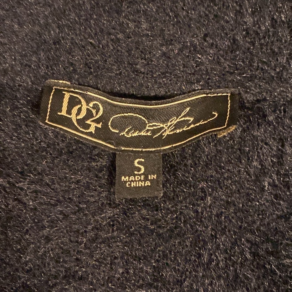 DG2 Fuzzy Sweater Knit Coat - Picture 5 of 5